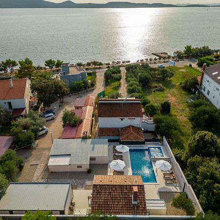 Camp Mrkva Mobile Homes With Pool Sukošan Exteriér fotografie